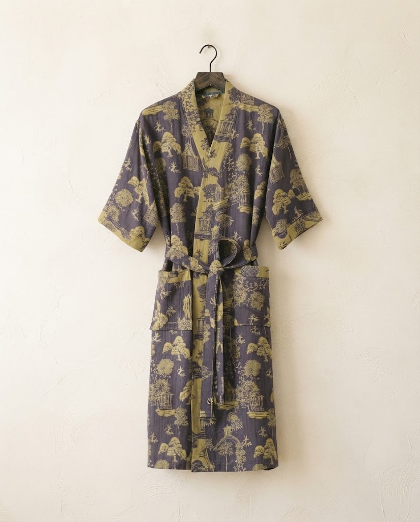 Peignoir kimono femme en gaze de coton imprimé violet améthyste sur cintre